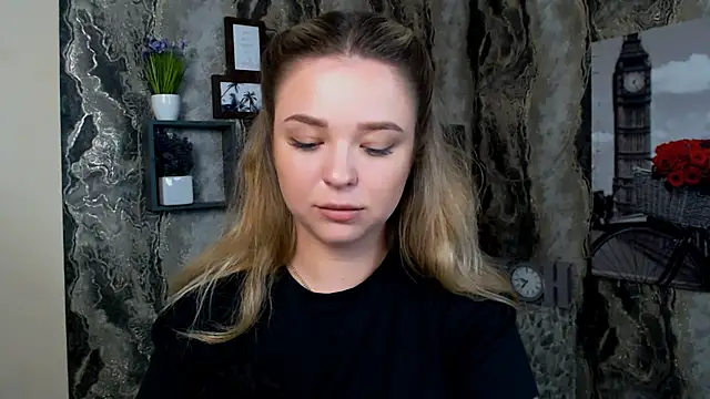 NicoleAura live