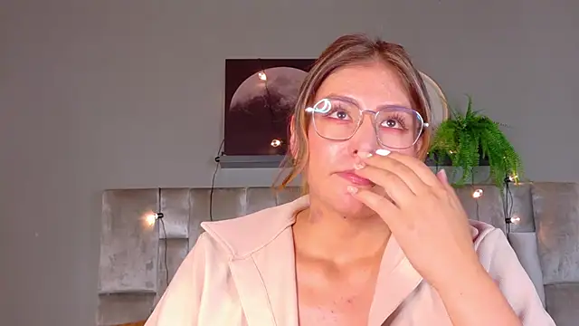 LiaaMoretti__ live