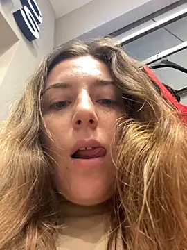 kate_nicepops333221 live