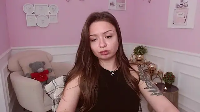 LucySkilar live