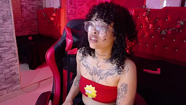 mia_hernnandez live