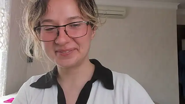 Lilith_lutherlow live