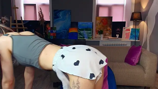 CleopatraHabibi live