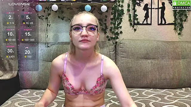 Girl_Meow18 live