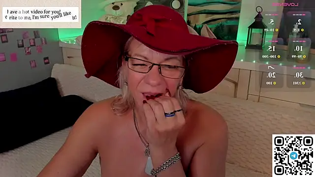 Anna_Coolidge live