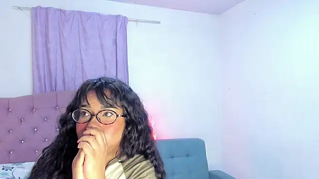 Latinabombsheell live