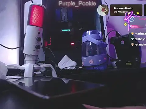 Purple_Pookiee live