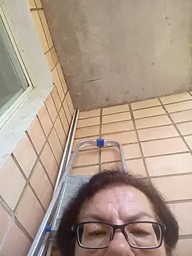 Olena72531 live