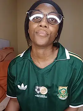 Lucy_Blacksilk live