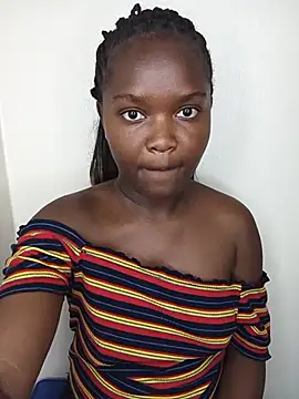little_creamy live