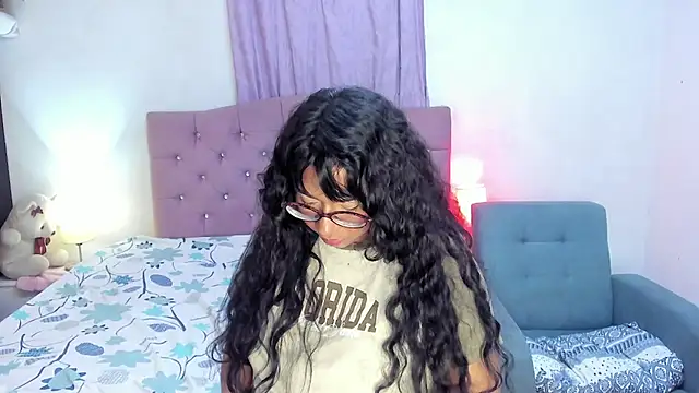 Latinabombsheell live