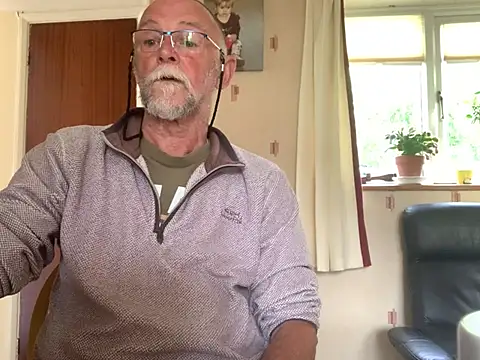 Moonraker64 live