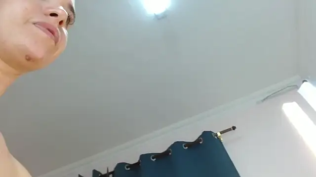 Anne_blake live