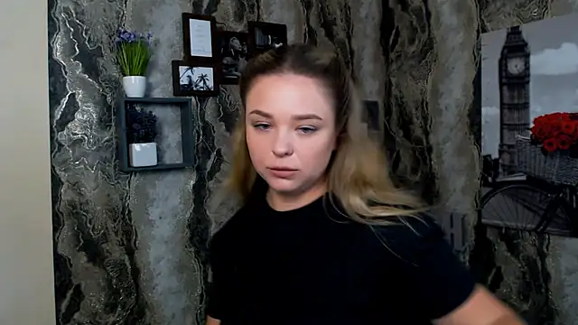 NicoleAura live