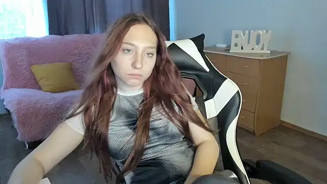ModelGyrl live