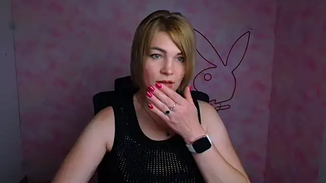 CuttieEmma live