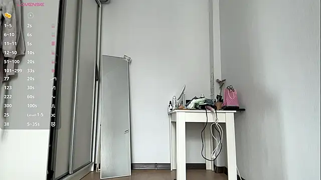 ellyclacher live