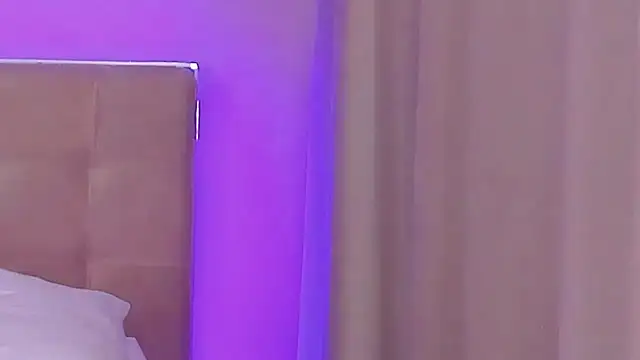 Emily_Sheen live