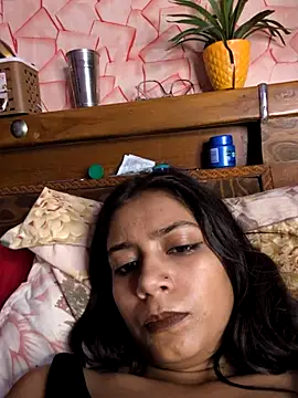 missheenu live