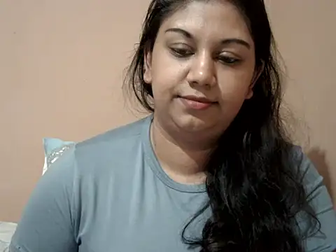 bellachow10 live