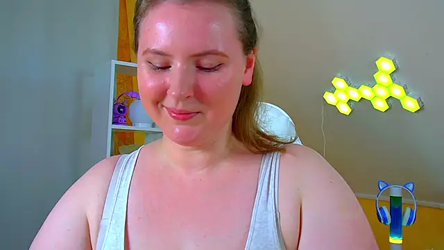 MelodyMoores live