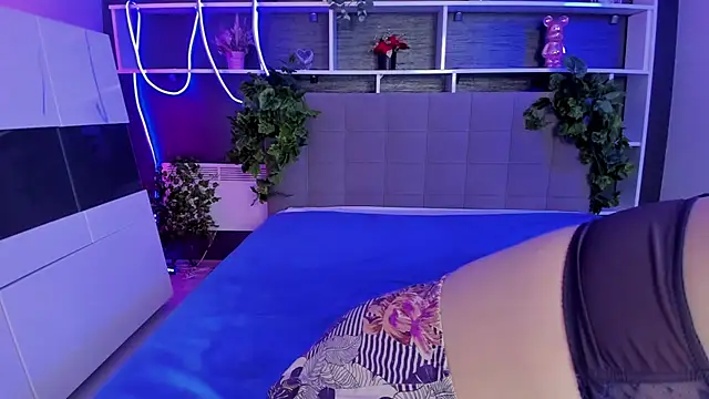 StephieRousee live