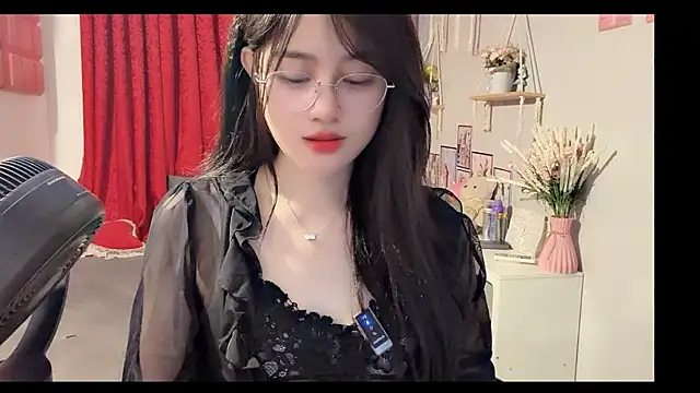 Bee-Cherry live
