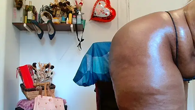 xTALLSEXYBUMx live