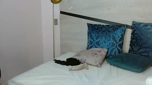Anne_blake live