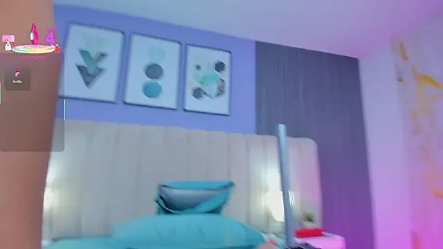 leela_ray live