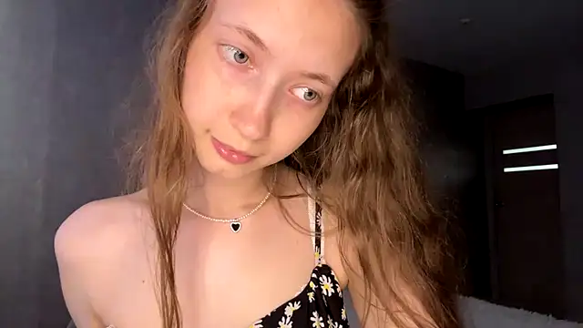 Emily_Mur_ live