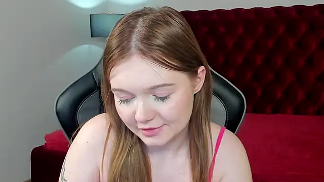 ElinaVale live