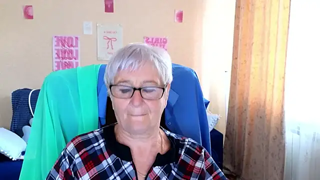 Sandra_Snowflake live