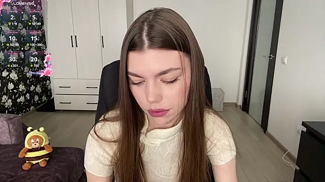 NeidaGowing live
