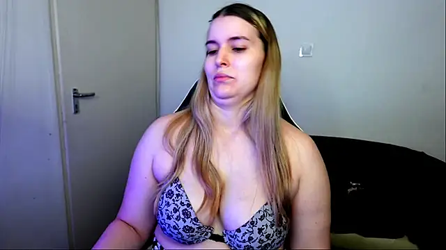 ShyHotNerd live