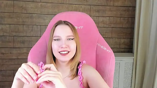 LiliLinn live