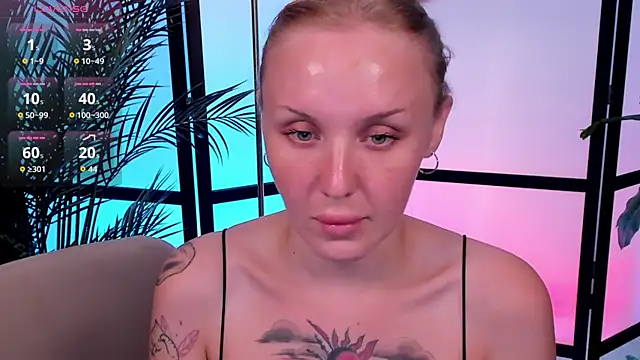 LianaFord live