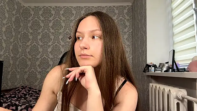 ShaylaChong live