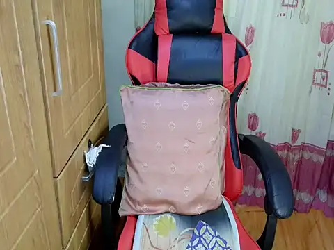 Naughtygiean live