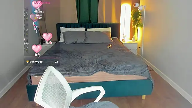 Stella_Morgan live