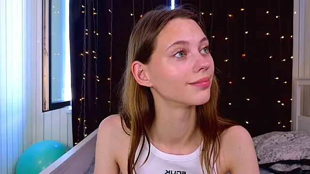 HarriettKitty live