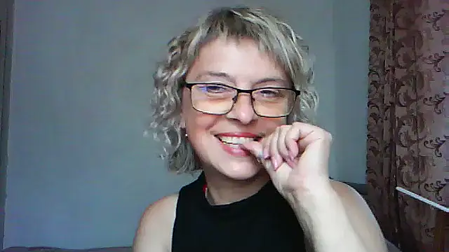ElizabethGorden live