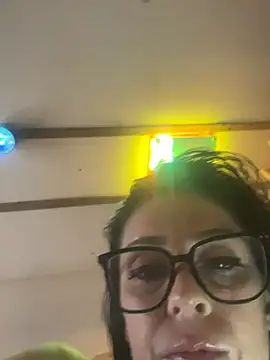 WhiskeyWillow live