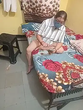Lovely_Old_Couples live