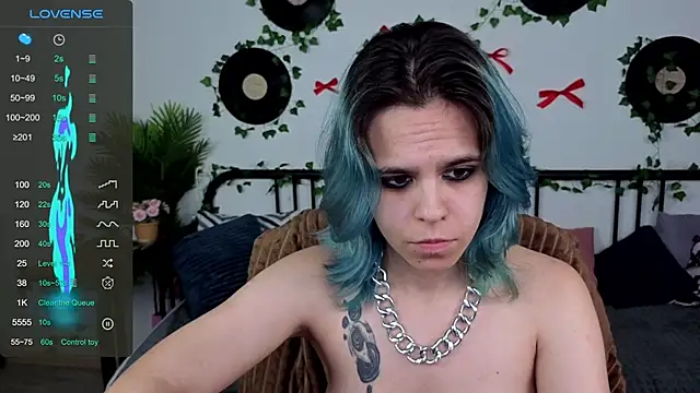 LiraBelle live