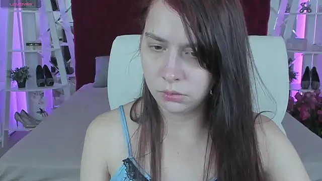 Livia_Shy live