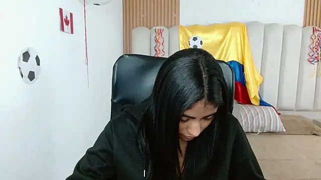 shaneelle live