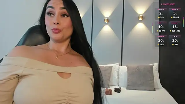 ashly_moonn live