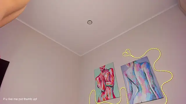 Maddie_D_Cloud live