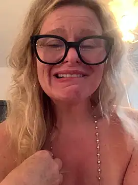 Love_Lee_xo live